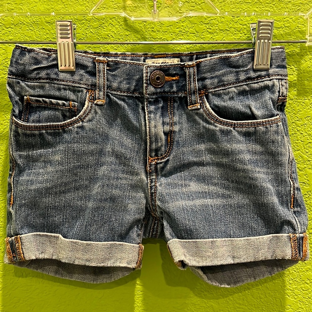 Oshkosh blue Jean shorts!